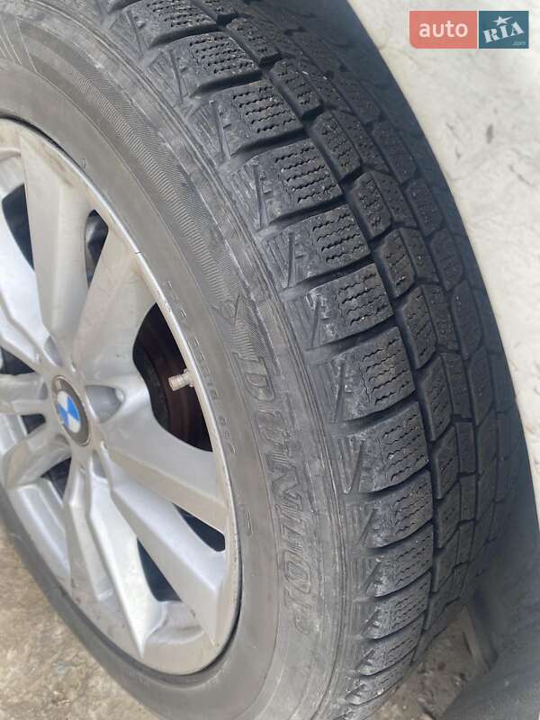 Вантажний фургон Volkswagen Transporter 2004 в Запоріжжі