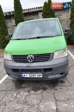 Вантажний фургон Volkswagen Transporter 2005 в Бучі