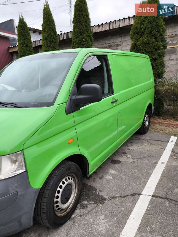 Вантажний фургон Volkswagen Transporter 2005 в Бучі фото 3 Вантажний фургон Volkswagen Transporter 2005 в Бучі