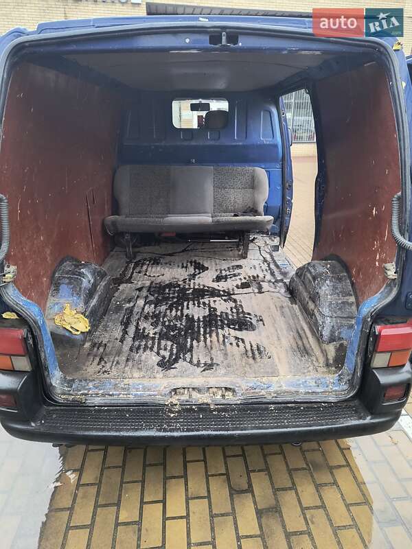 Вантажний фургон Volkswagen Transporter 2001 в Харкові фото 2 Вантажний фургон Volkswagen Transporter 2001 в Харкові