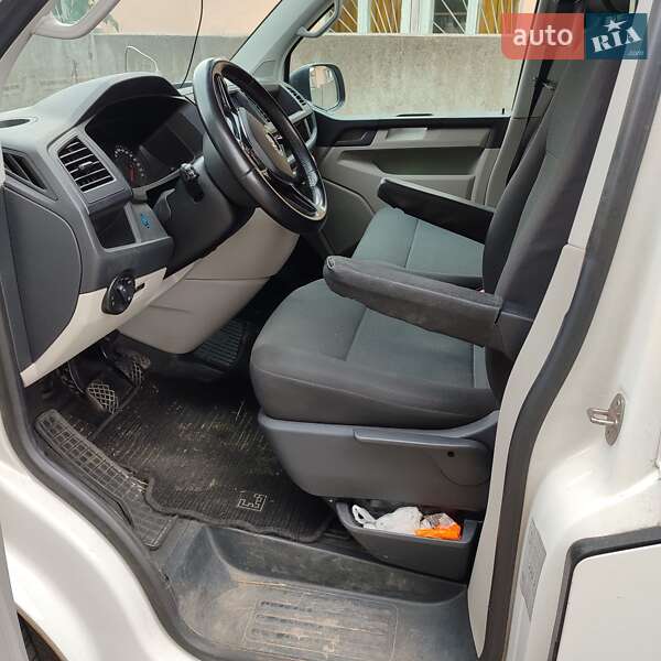 Мінівен Volkswagen Transporter 2017 в Борисполі