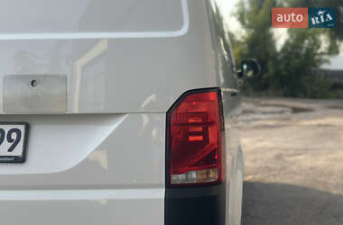 Грузовой фургон Volkswagen Transporter 2020 в 