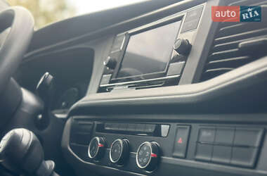 Грузовой фургон Volkswagen Transporter 2023 в  фото 52 Грузовой фургон Volkswagen Transporter 2023 в