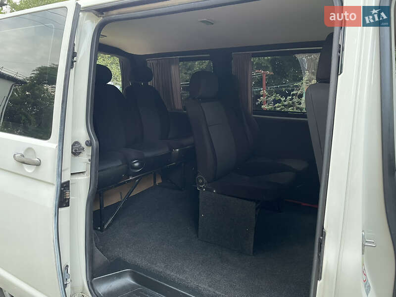 Минивэн Volkswagen Transporter 2007 в Буче