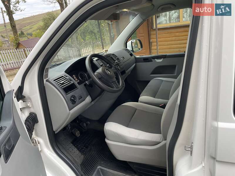 Минивэн Volkswagen Transporter 2015 в Самборе фото 14 Минивэн Volkswagen Transporter 2015 в Самборе