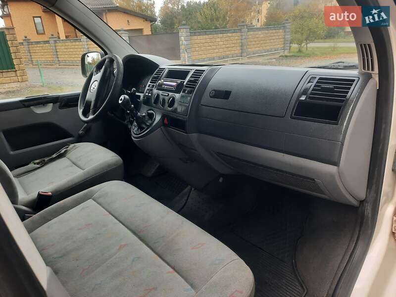 Минивэн Volkswagen Transporter 2007 в Костополе