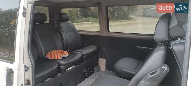 Минивэн Volkswagen Transporter 2003 в Обухове