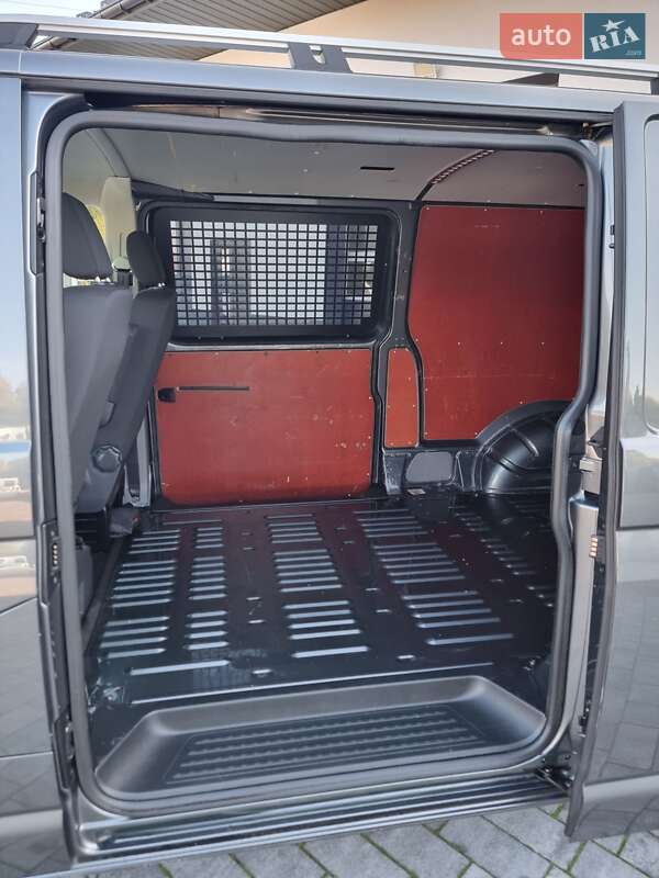 Грузовой фургон Volkswagen Transporter 2020 в Радивилове
