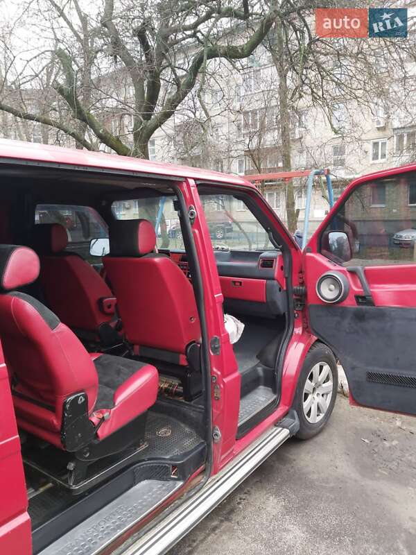 Минивэн Volkswagen Transporter 2003 в Черновцах