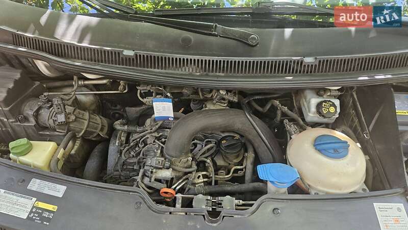 Грузовой фургон Volkswagen Transporter 2013 в Белгороде-Днестровском