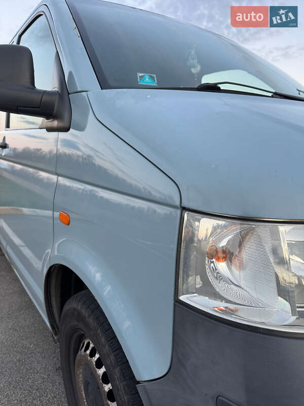 Минивэн Volkswagen Transporter 2006 в Софиевской Борщаговке