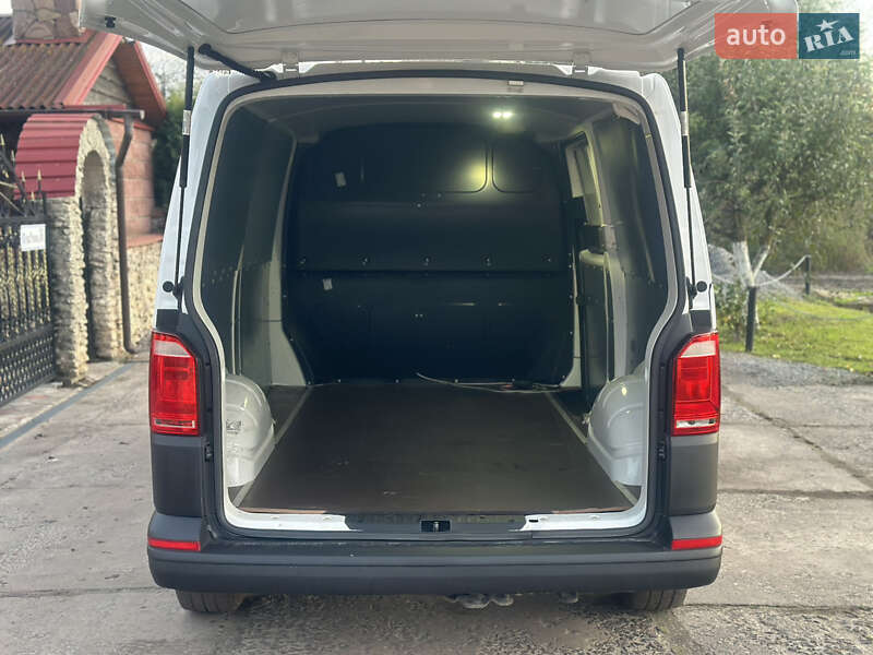 Вантажний фургон Volkswagen Transporter 2016 в Дубні фото 47 Вантажний фургон Volkswagen Transporter 2016 в Дубні