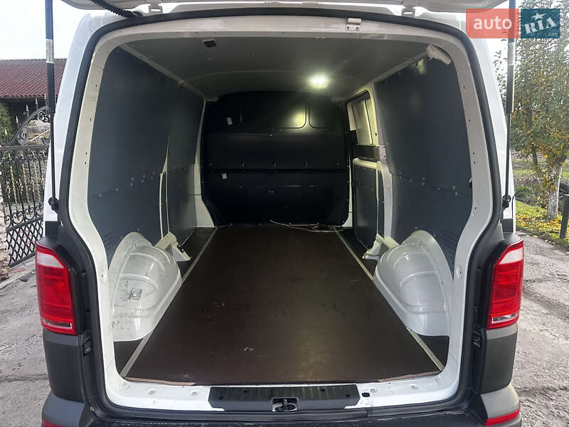 Вантажний фургон Volkswagen Transporter 2016 в Дубні фото 46 Вантажний фургон Volkswagen Transporter 2016 в Дубні