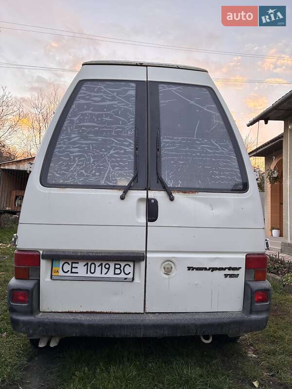 Вантажний фургон Volkswagen Transporter 1996 в Чернівцях фото 5 Вантажний фургон Volkswagen Transporter 1996 в Чернівцях
