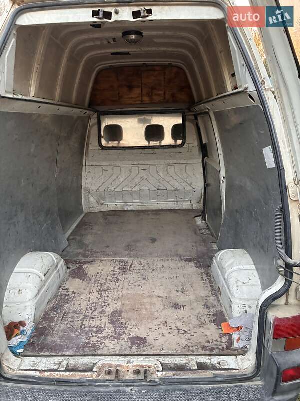 Вантажний фургон Volkswagen Transporter 1996 в Чернівцях фото 3 Вантажний фургон Volkswagen Transporter 1996 в Чернівцях
