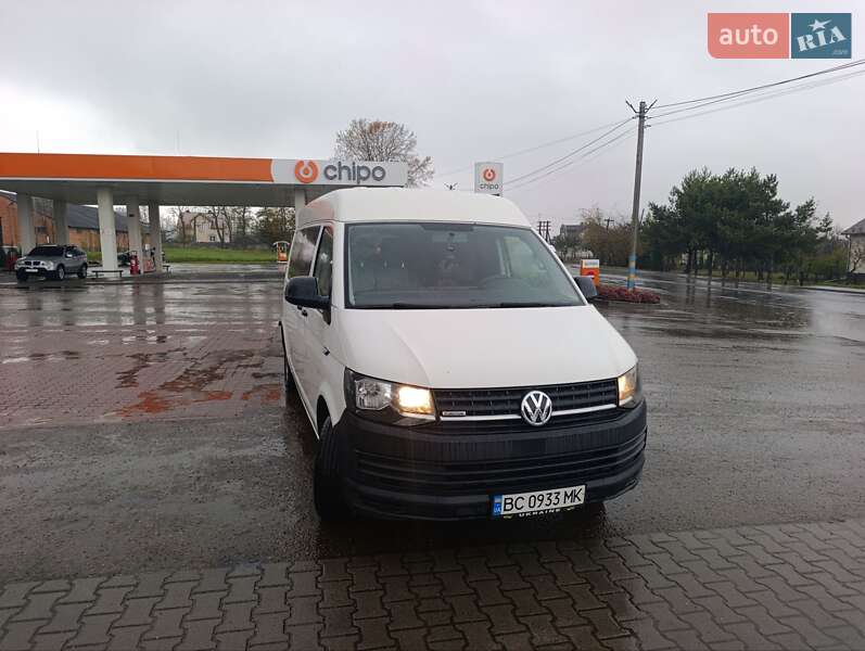 Минивэн Volkswagen Transporter 2016 в Мостиске
