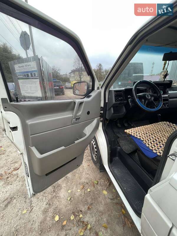 Мінівен Volkswagen Transporter 2000 в Звягелі фото 3 Мінівен Volkswagen Transporter 2000 в Звягелі