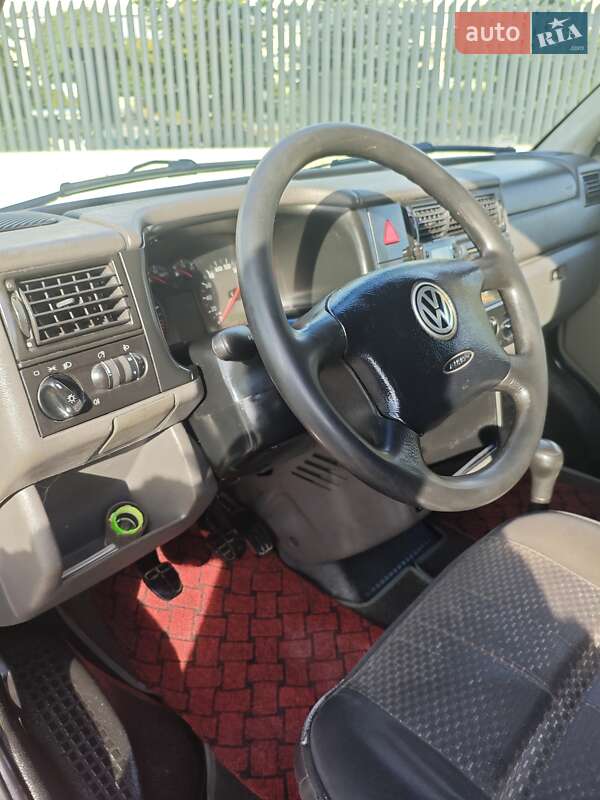 Минивэн Volkswagen Transporter 2003 в Рожище