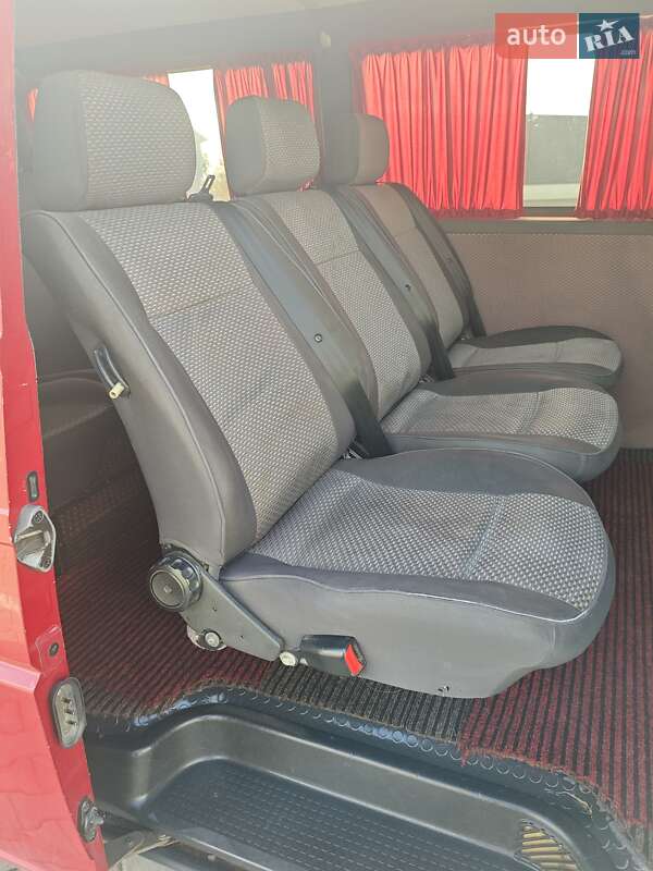 Минивэн Volkswagen Transporter 2003 в Рожище