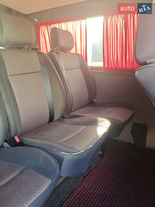 Минивэн Volkswagen Transporter 2003 в Рожище