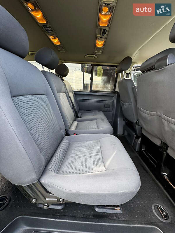 Мінівен Volkswagen Transporter 2008 в Яворові