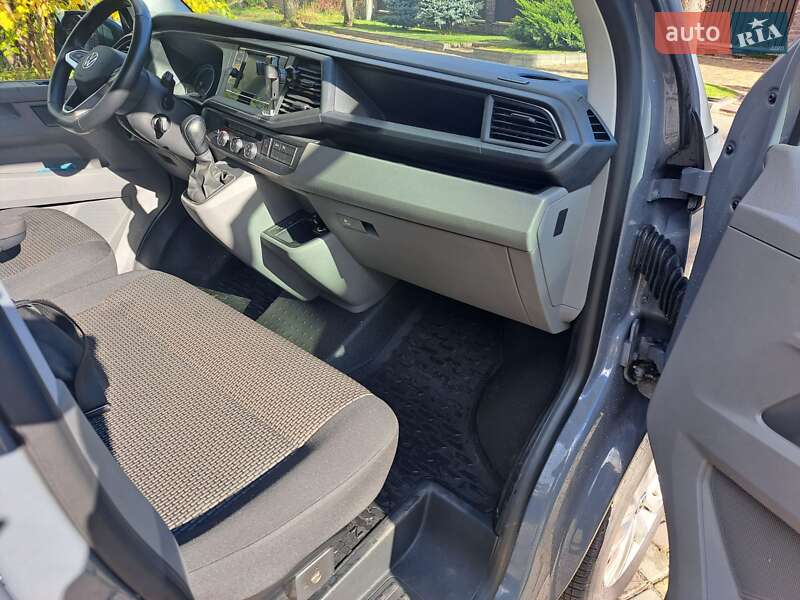 Минивэн Volkswagen Transporter 2021 в Буче