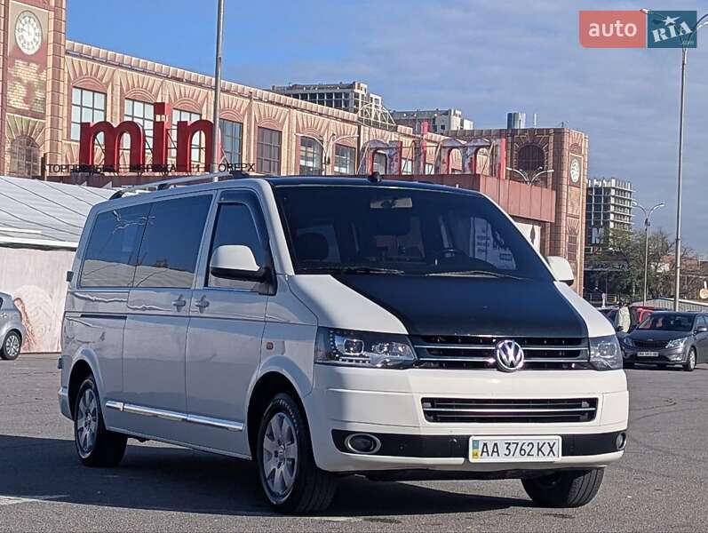 Мінівен Volkswagen Transporter 2004 в Києві