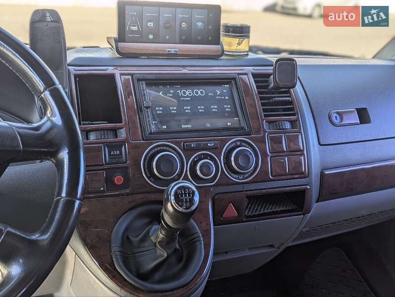 Мінівен Volkswagen Transporter 2004 в Києві