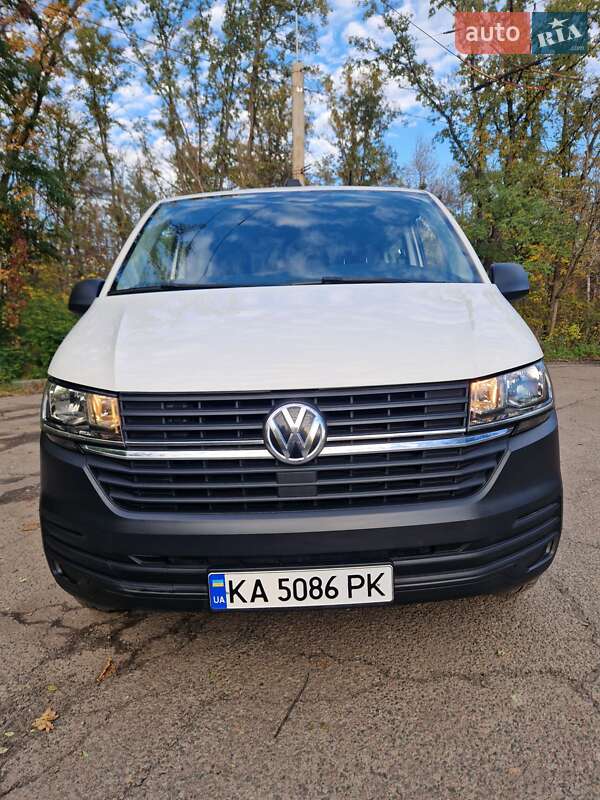 Мінівен Volkswagen Transporter 2021 в Києві
