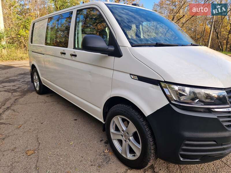 Мінівен Volkswagen Transporter 2021 в Києві