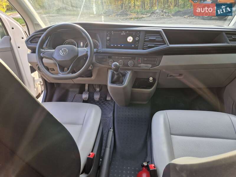 Мінівен Volkswagen Transporter 2021 в Києві