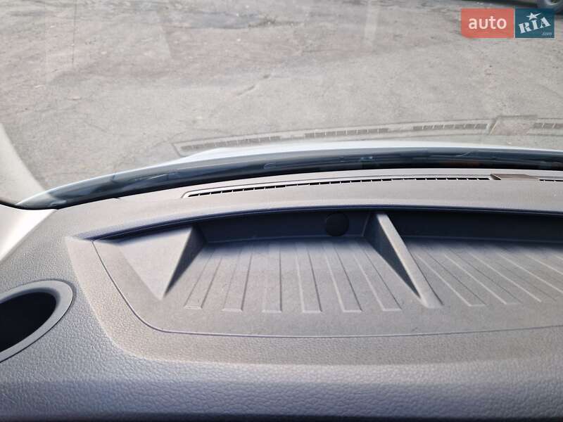 Мінівен Volkswagen Transporter 2021 в Києві