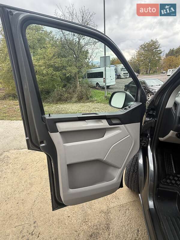 Минивэн Volkswagen Transporter 2019 в Тячеве фото 12 Минивэн Volkswagen Transporter 2019 в Тячеве