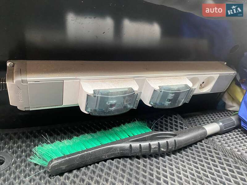 Вантажний фургон Volkswagen Transporter 2016 в Львові фото 5 Вантажний фургон Volkswagen Transporter 2016 в Львові