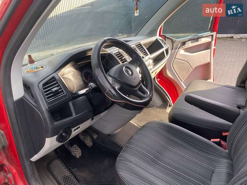 Вантажний фургон Volkswagen Transporter 2016 в Львові фото 13 Вантажний фургон Volkswagen Transporter 2016 в Львові