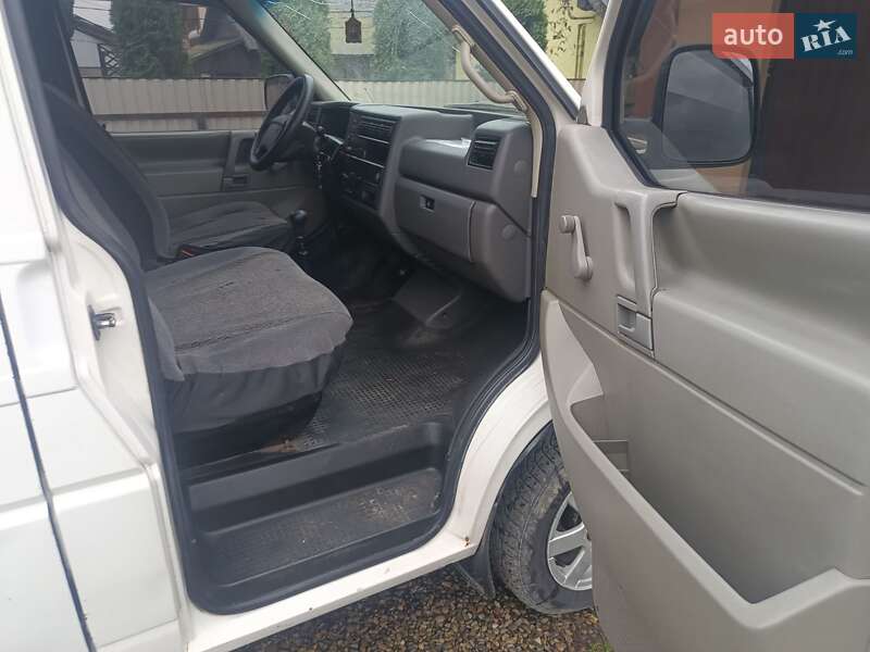 Мінівен Volkswagen Transporter 1997 в Снятині фото 12 Мінівен Volkswagen Transporter 1997 в Снятині