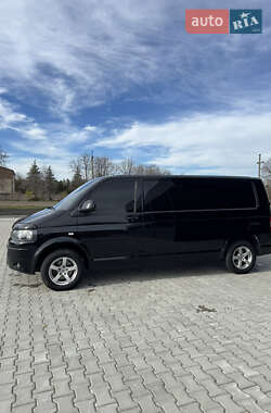 Вантажний фургон Volkswagen Transporter 2013 в Врадіївці