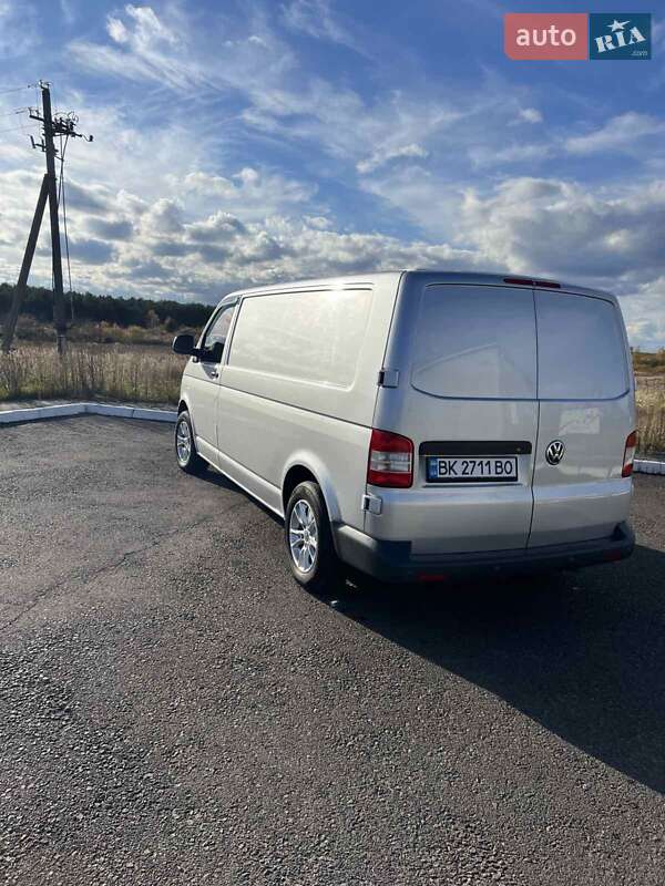 Вантажний фургон Volkswagen Transporter 2012 в Сарнах фото 21 Вантажний фургон Volkswagen Transporter 2012 в Сарнах