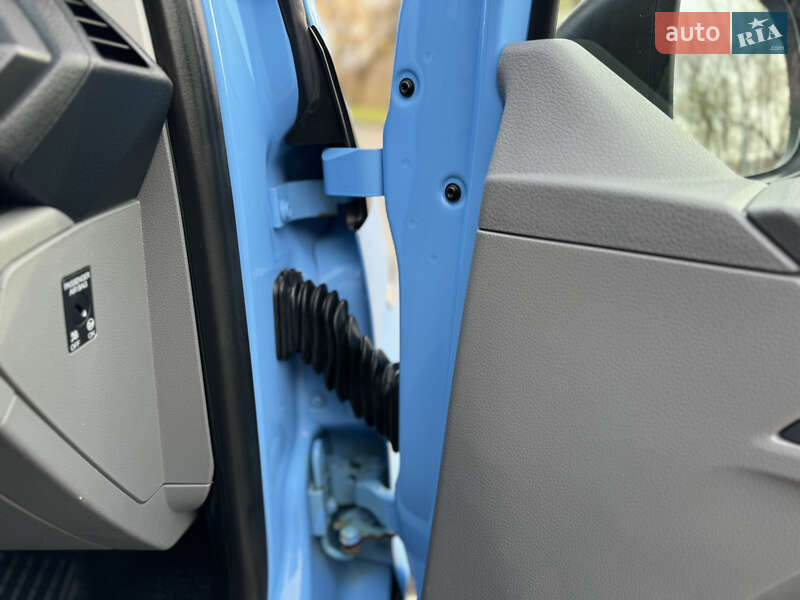 Грузовой фургон Volkswagen Transporter 2021 в Киеве фото 52 Грузовой фургон Volkswagen Transporter 2021 в Киеве