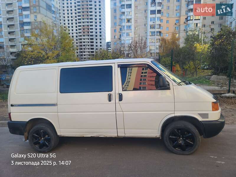 Вантажопасажирський фургон Volkswagen Transporter 2002 в Києві фото 9 Вантажопасажирський фургон Volkswagen Transporter 2002 в Києві
