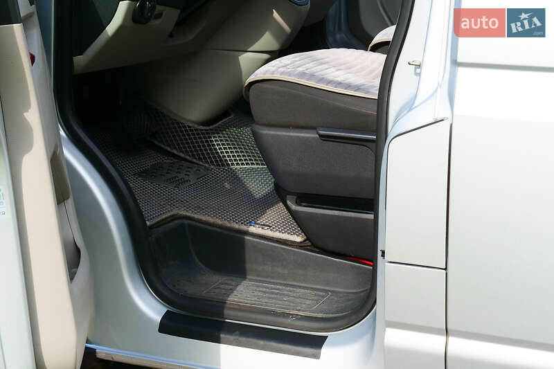 Грузовой фургон Volkswagen Transporter 2018 в Киеве