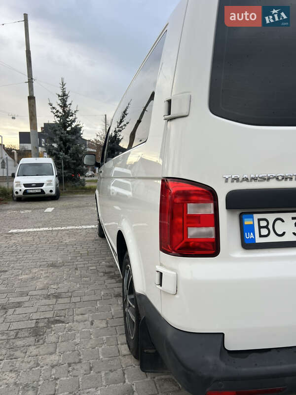 Мінівен Volkswagen Transporter 2017 в Львові