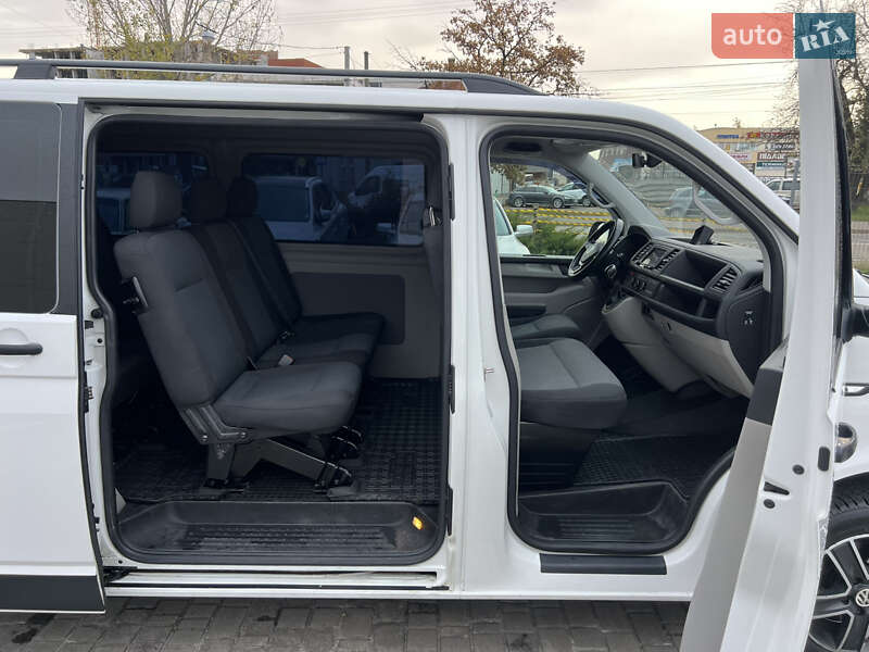Мінівен Volkswagen Transporter 2017 в Львові