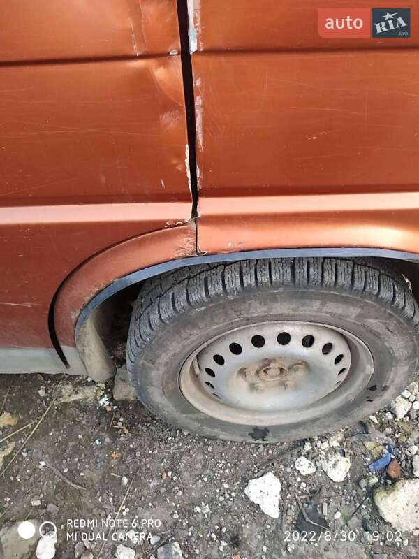 Минивэн Volkswagen Transporter 1992 в Бобрке фото 2 Минивэн Volkswagen Transporter 1992 в Бобрке