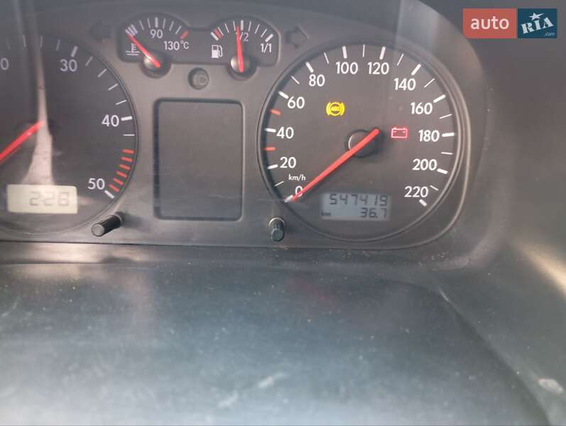 Грузовой фургон Volkswagen Transporter 2002 в Киеве фото 12 Грузовой фургон Volkswagen Transporter 2002 в Киеве