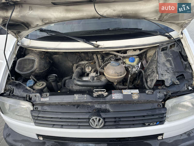 Минивэн Volkswagen Transporter 2000 в Тернополе