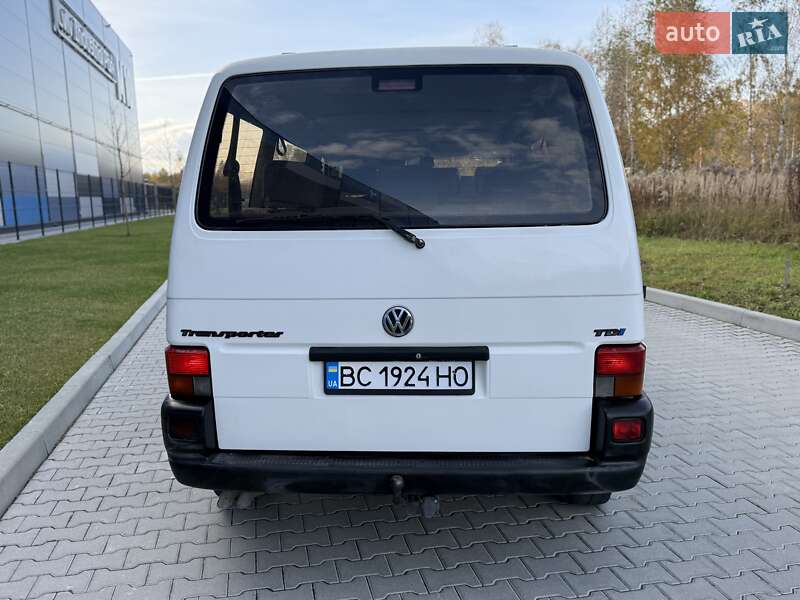 Минивэн Volkswagen Transporter 2000 в Львове