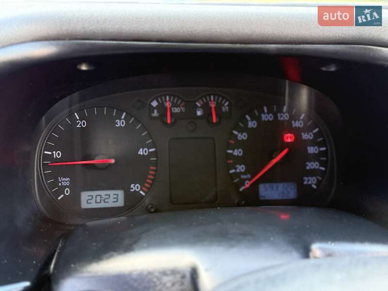 Минивэн Volkswagen Transporter 2000 в Львове