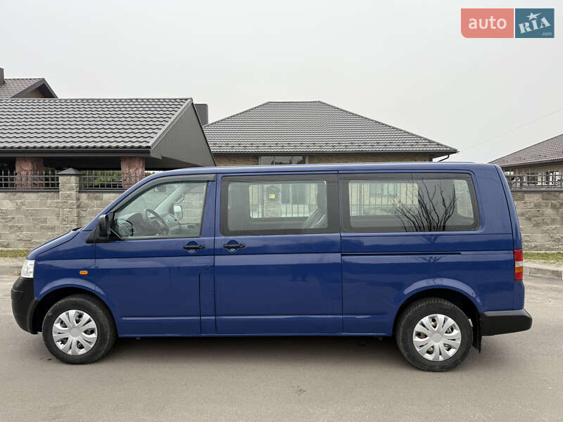 Минивэн Volkswagen Transporter 2004 в Луцке
