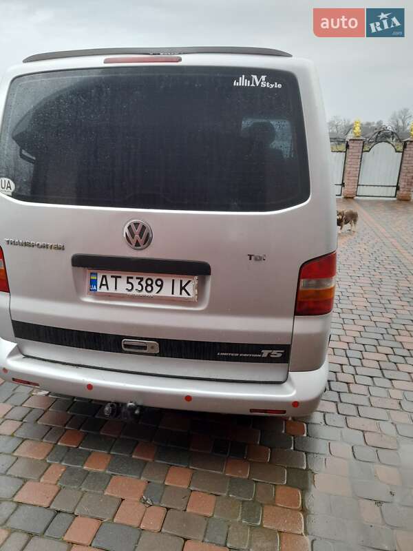 Мінівен Volkswagen Transporter 2005 в Івано-Франківську